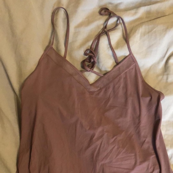 lululemon athletica Tops - Lululemon dainty tank